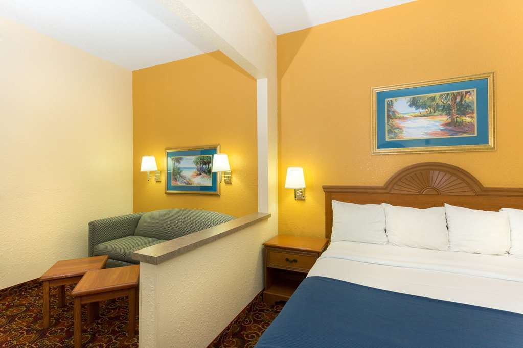 Holiday Inn Express - Naples South - I-75 By Ihg Golden Gate Habitación foto